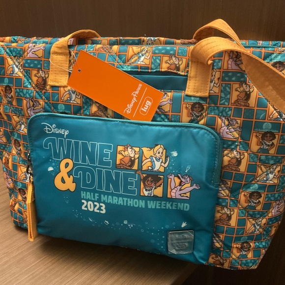 Disney Parks LUG Half Marathon 2023 TOTE RETIRED - Picture 3 of 10